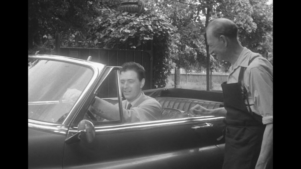 L'inspecteur aime la bagarre-0002.jpg